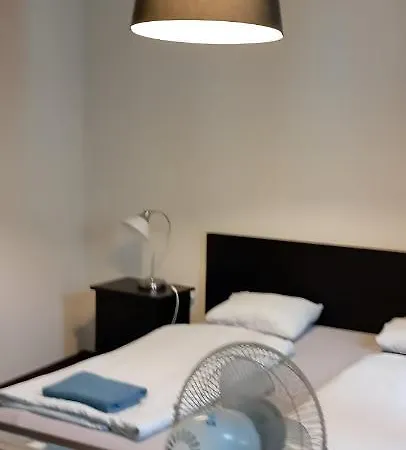 Center In Middle Of *