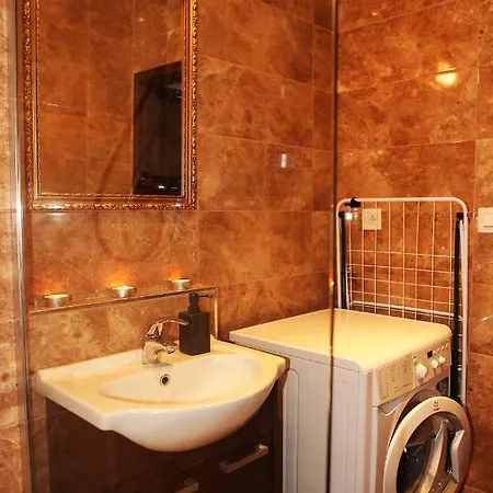 Center In Middle Of Apartment