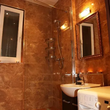 Center In Middle Of 브라티슬라바